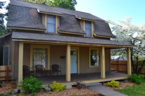 Lucky Home at The Columbia River Gorge